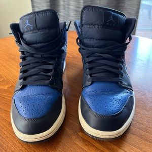 Jordan 1 Obsidian Mid